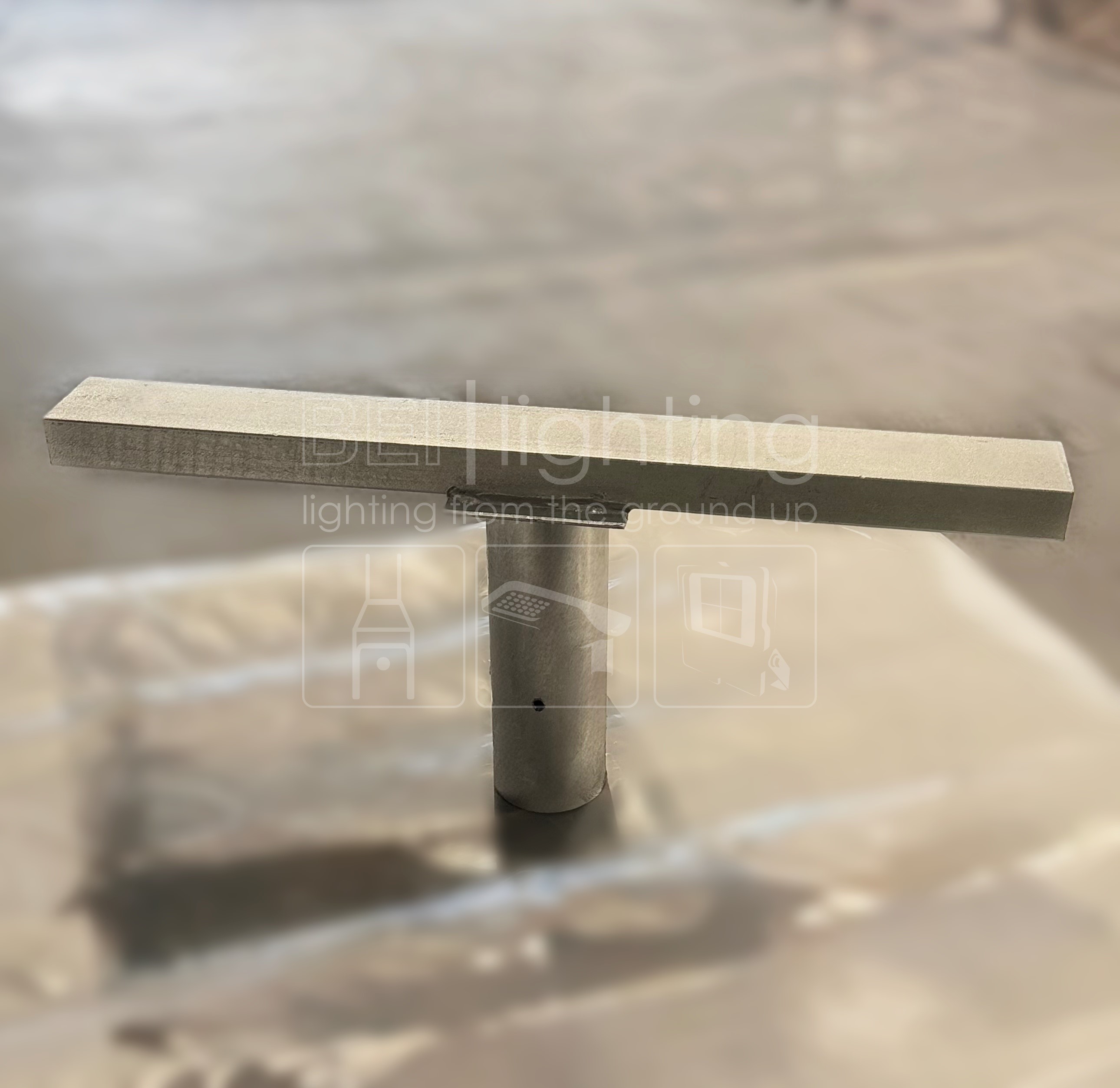 TRIPLE FLOODLIGHT BRACKET 1300MM (140PT)